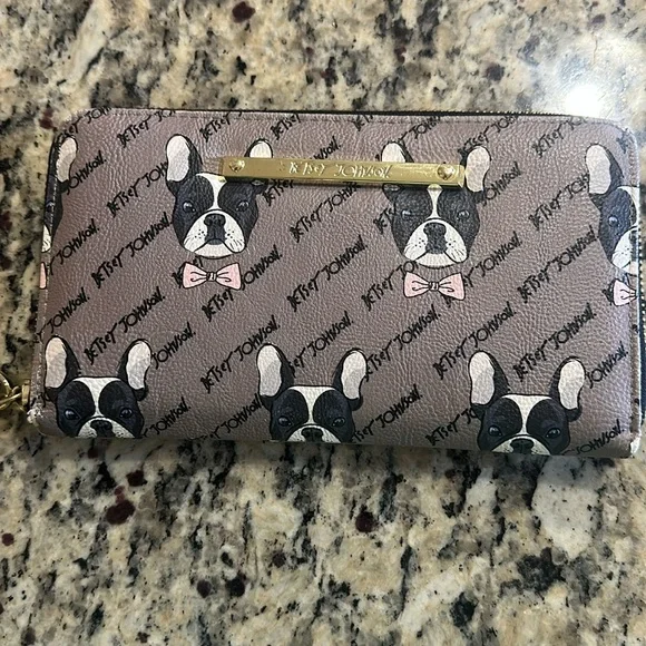 Betsey Johnson French bulldog wristlet - Picture 1 of 3